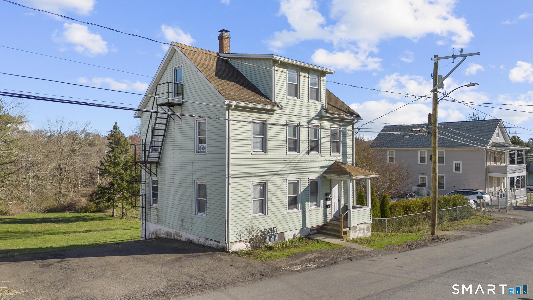 27 Botsford Street
