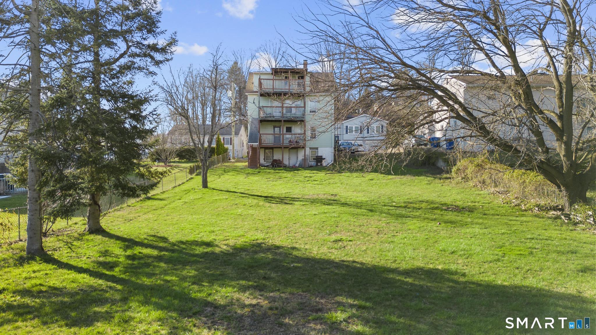 27 Botsford Street