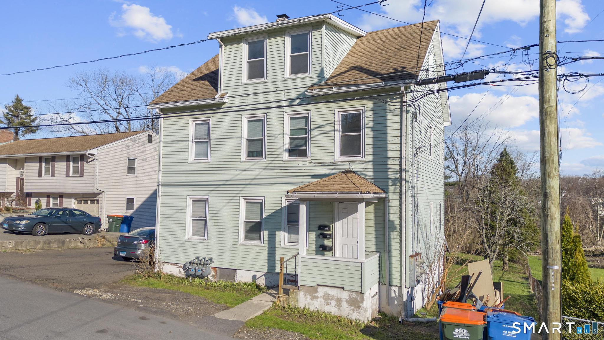 27 Botsford Street