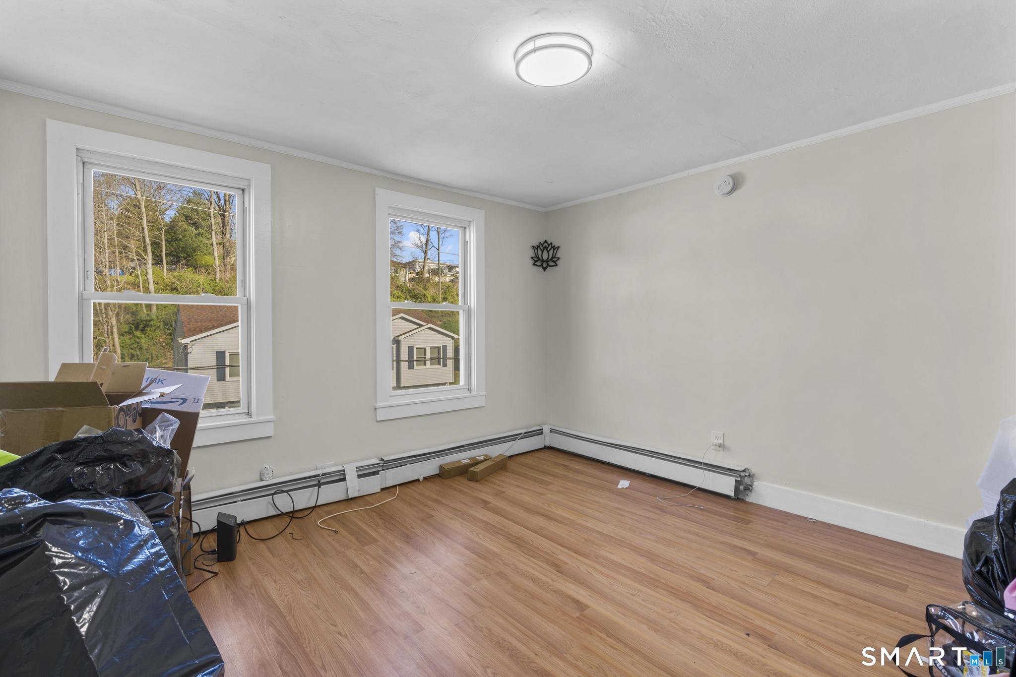 27 Botsford Street