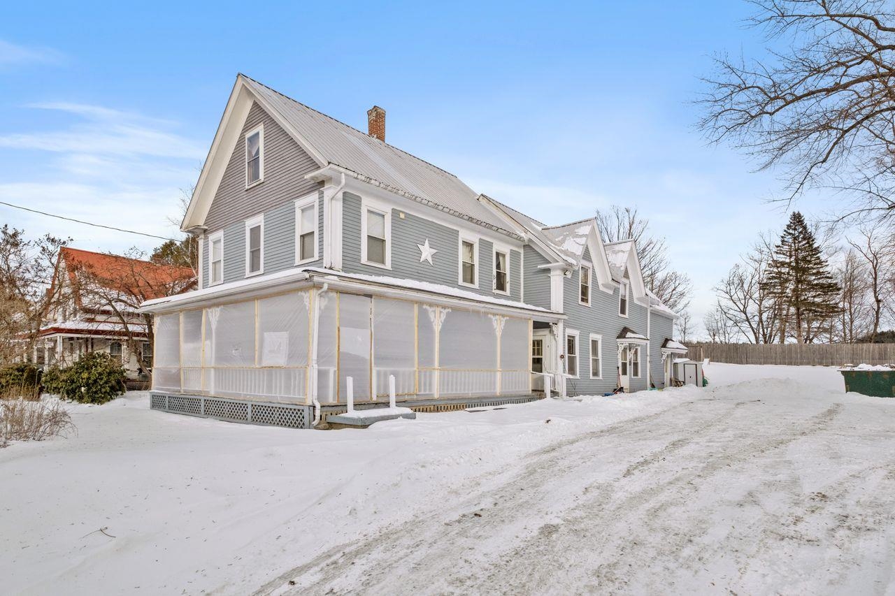 8 Highland Street