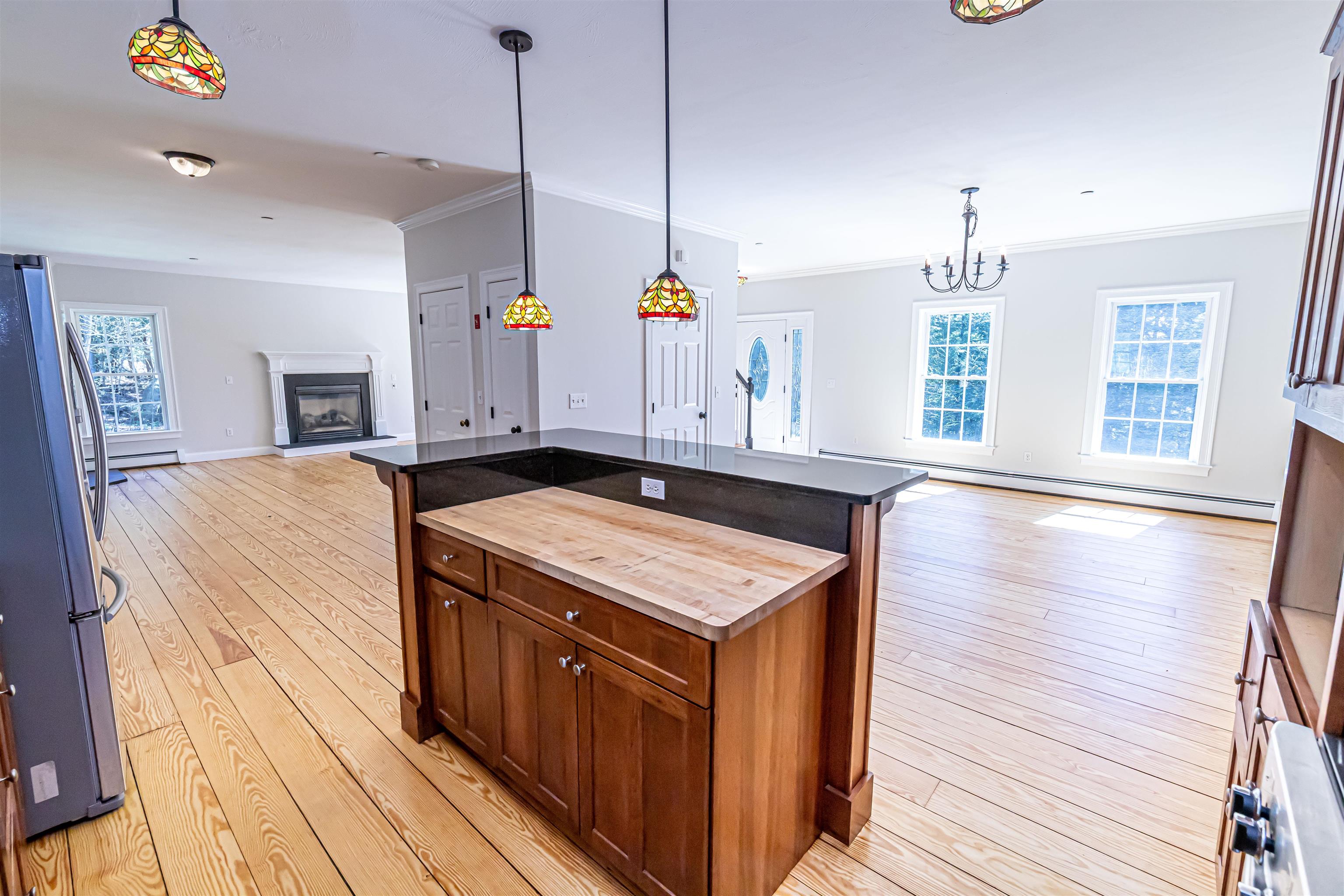 59 Monadnock Lane