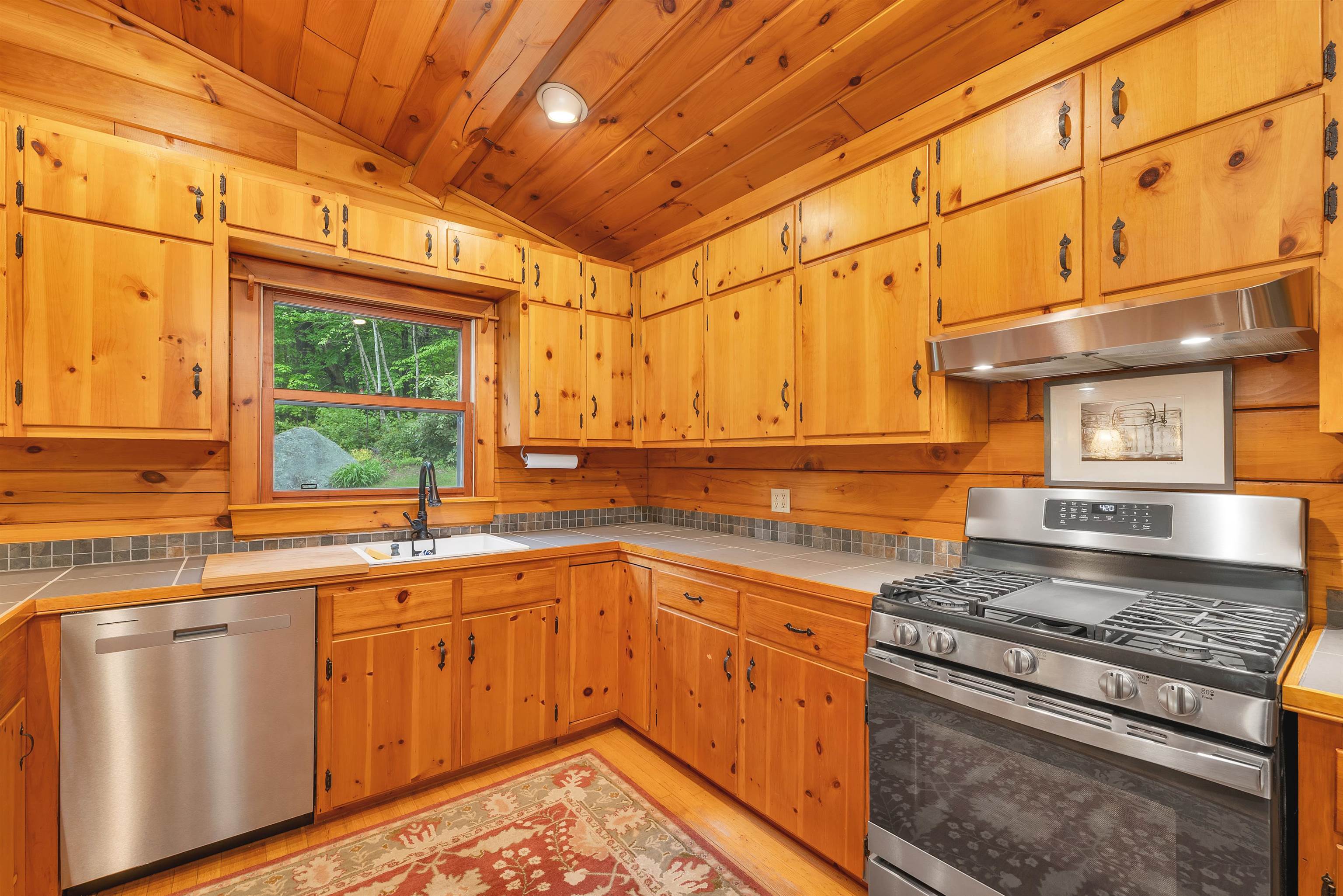 32 Jewell Hill Road