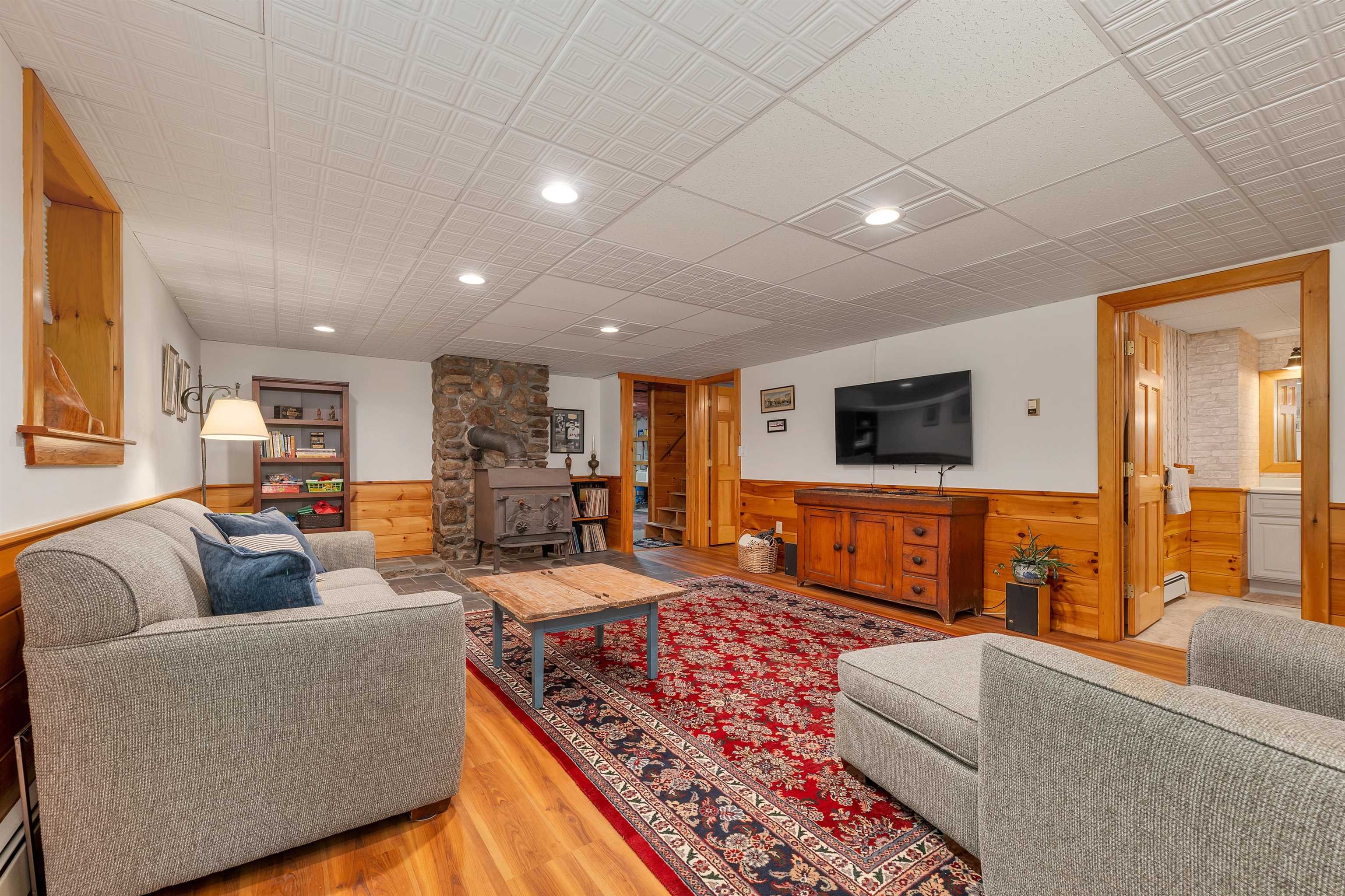 32 Jewell Hill Road