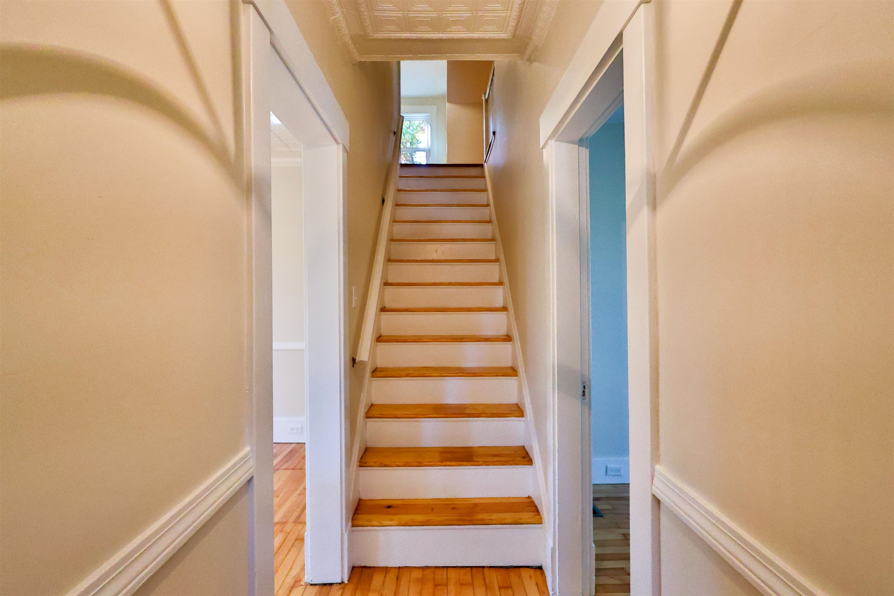28 Spencer Avenue