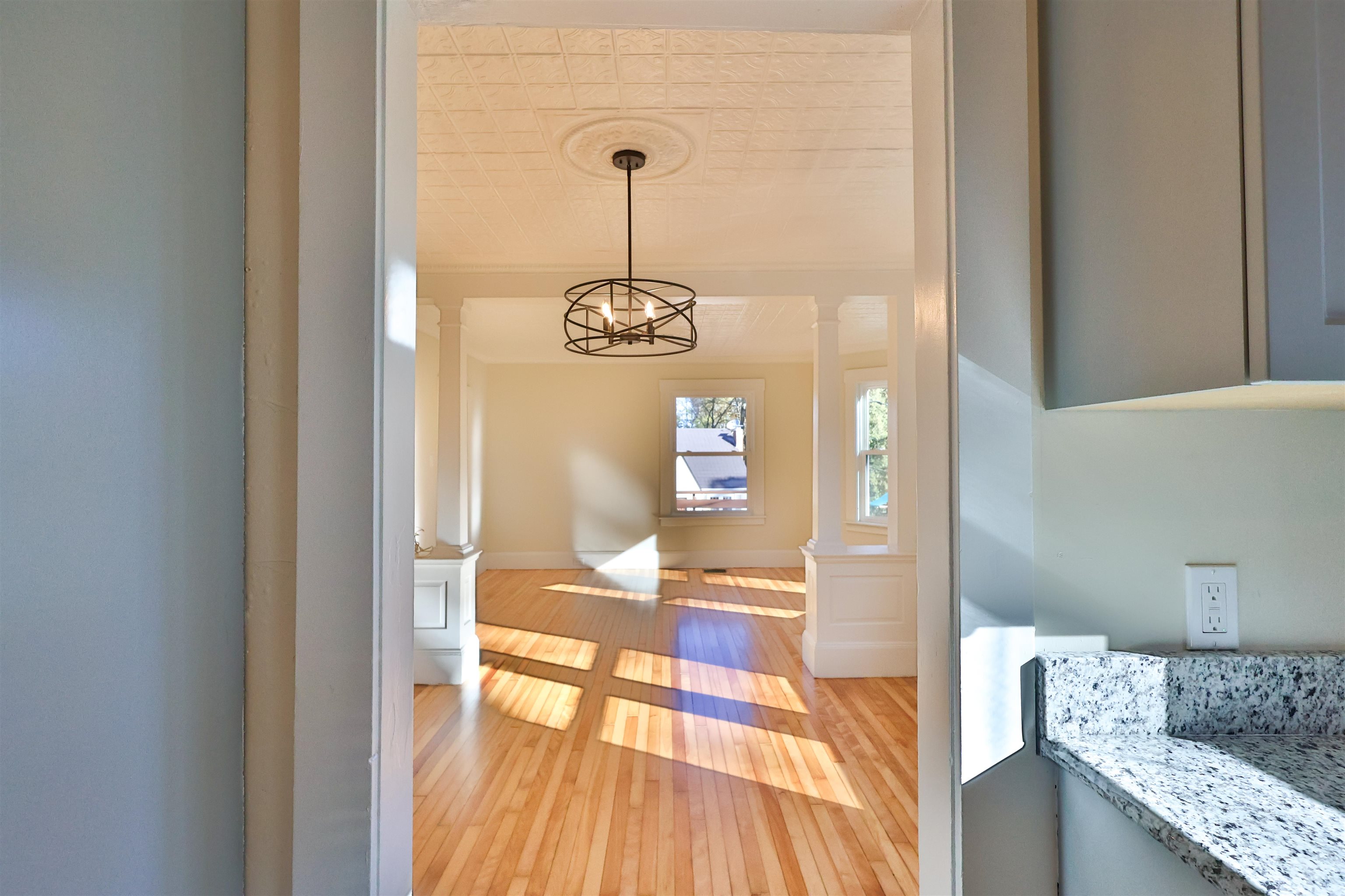 28 Spencer Avenue