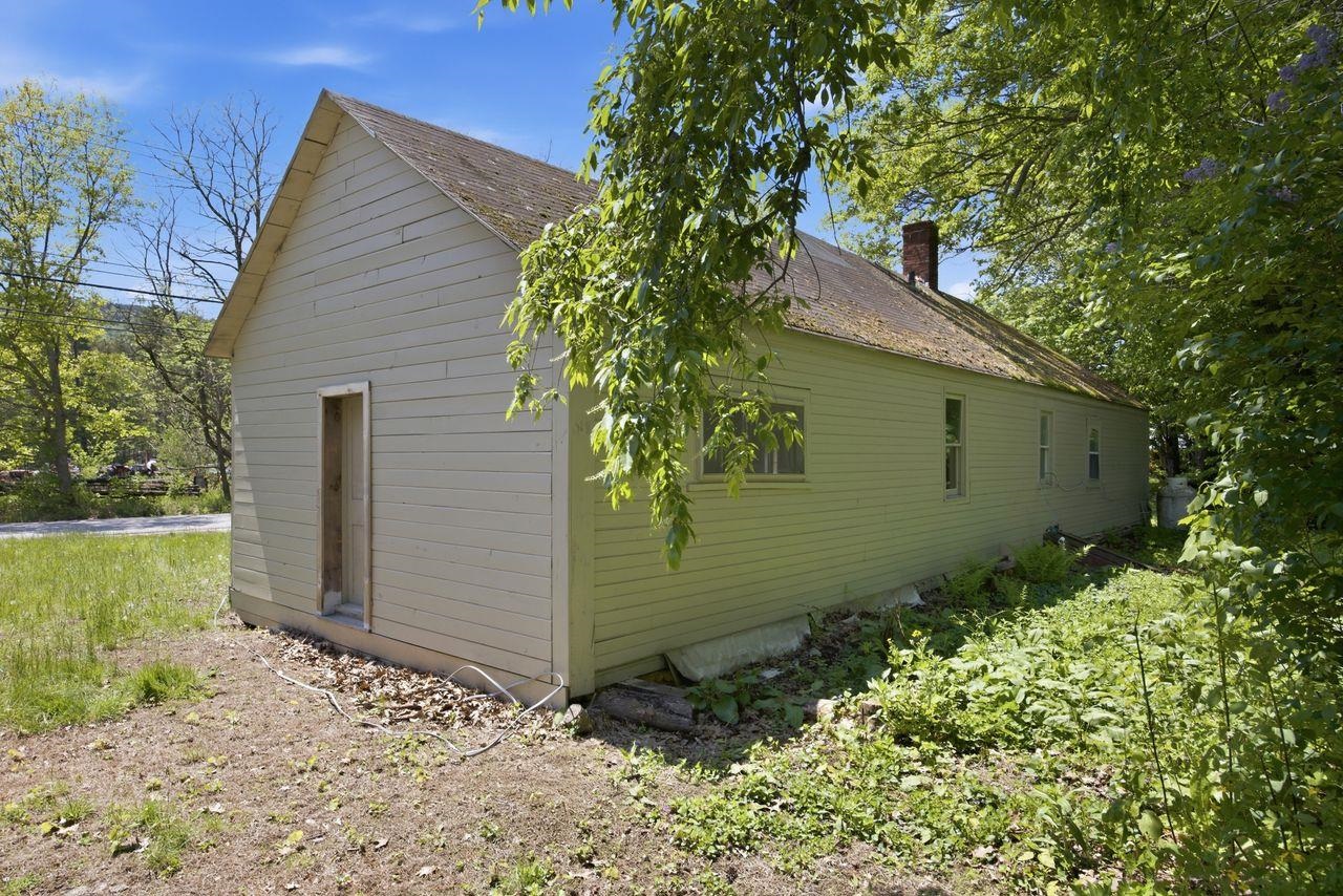 307 School Street