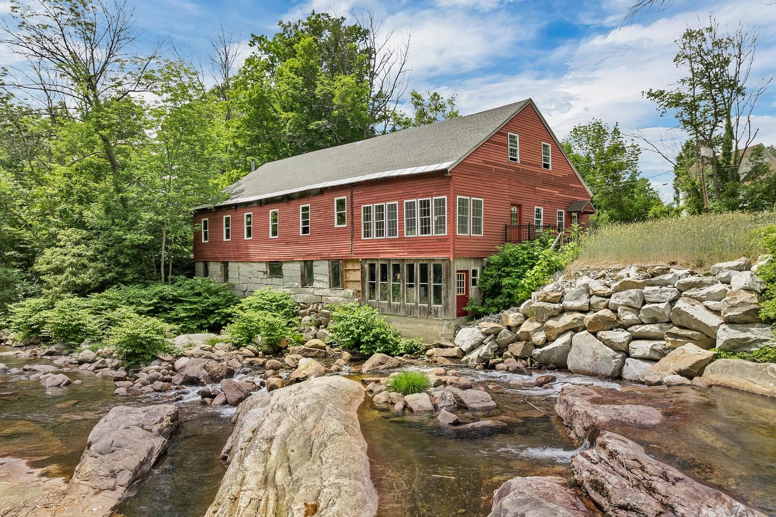 106 Water Street