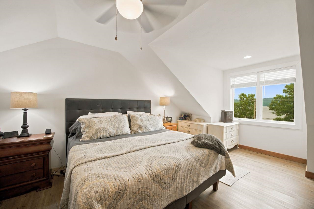 6 Beach Side Unit: C