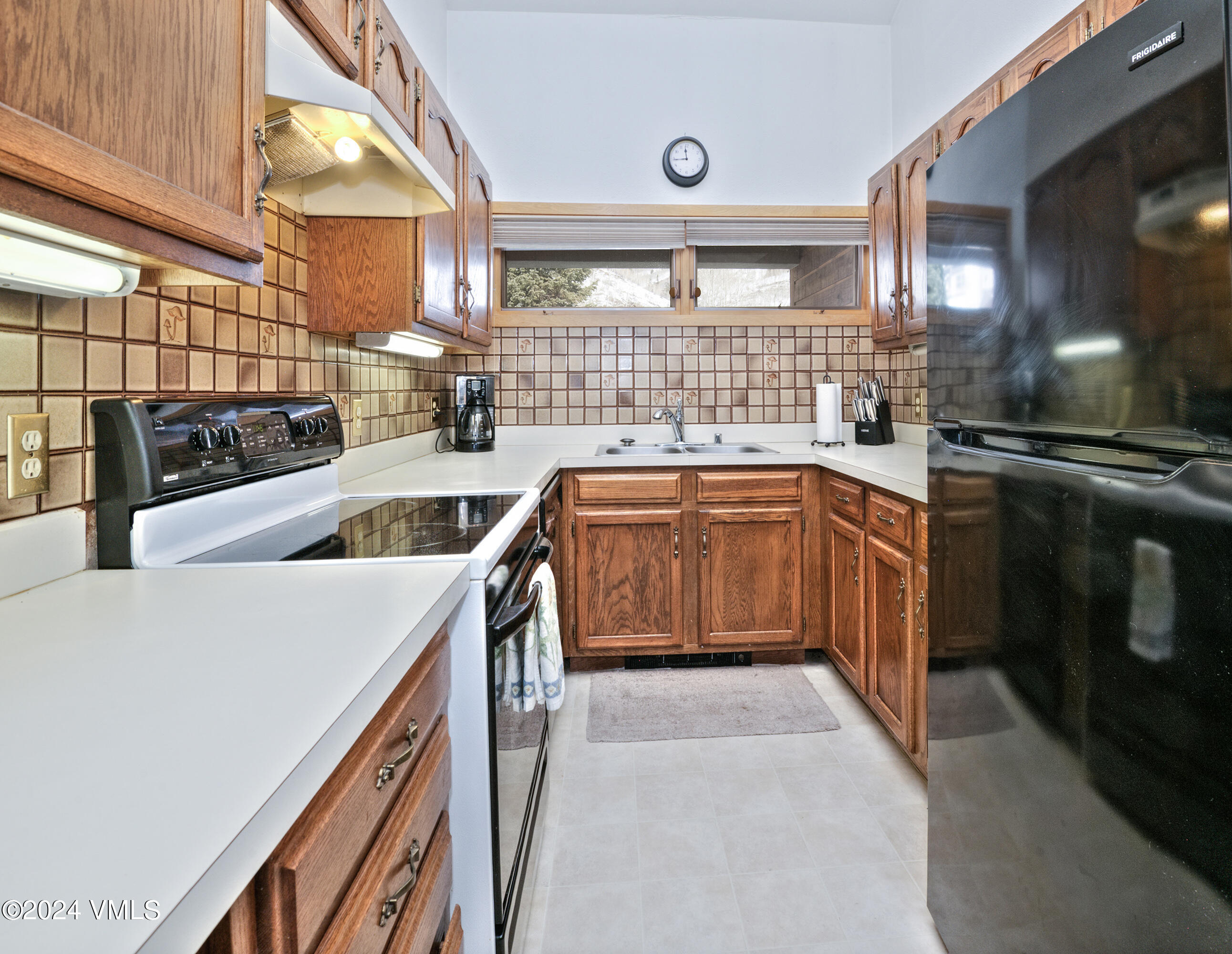 1030 Lions Ridge Loop, 301