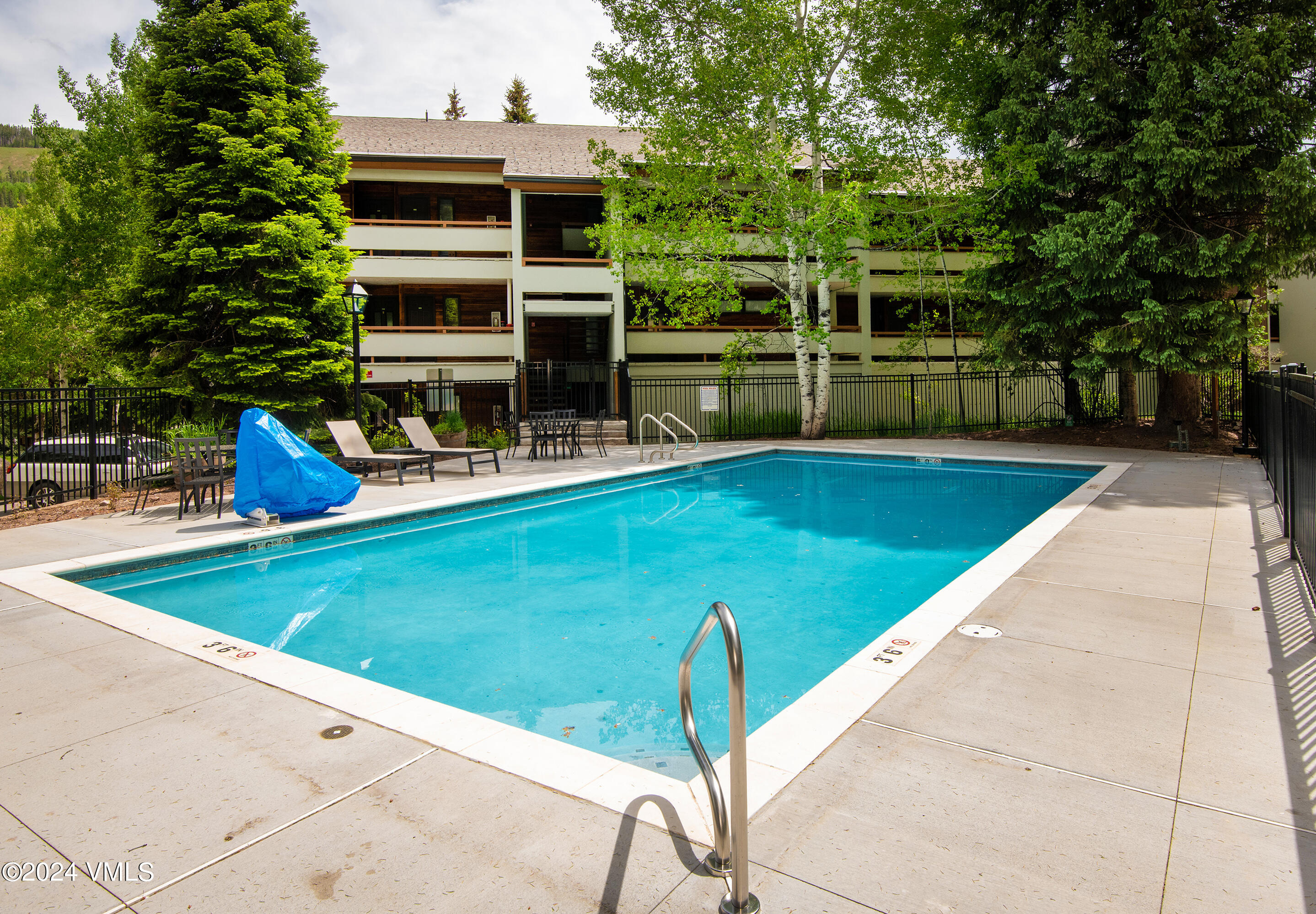 1030 Lions Ridge Loop, 301