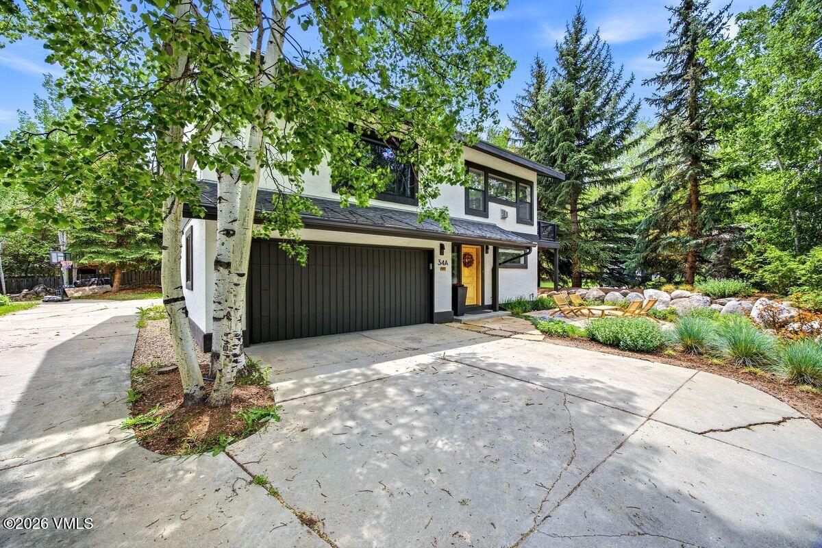 34 Larkspur Lane A