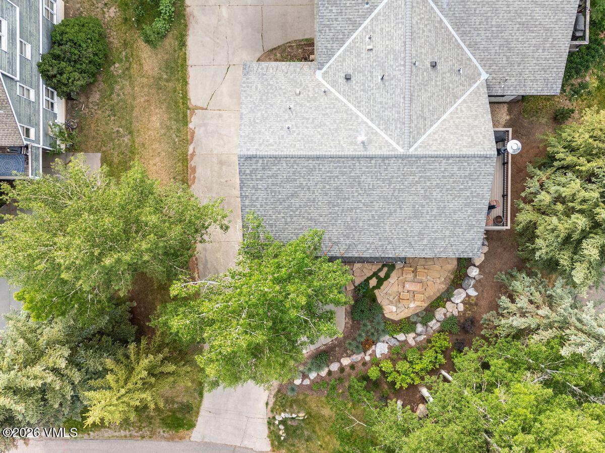 34 Larkspur Lane A