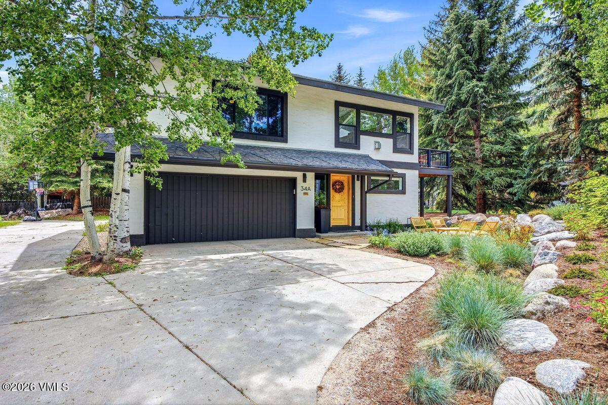 34 Larkspur Lane A