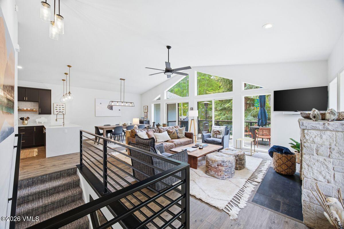34 Larkspur Lane A