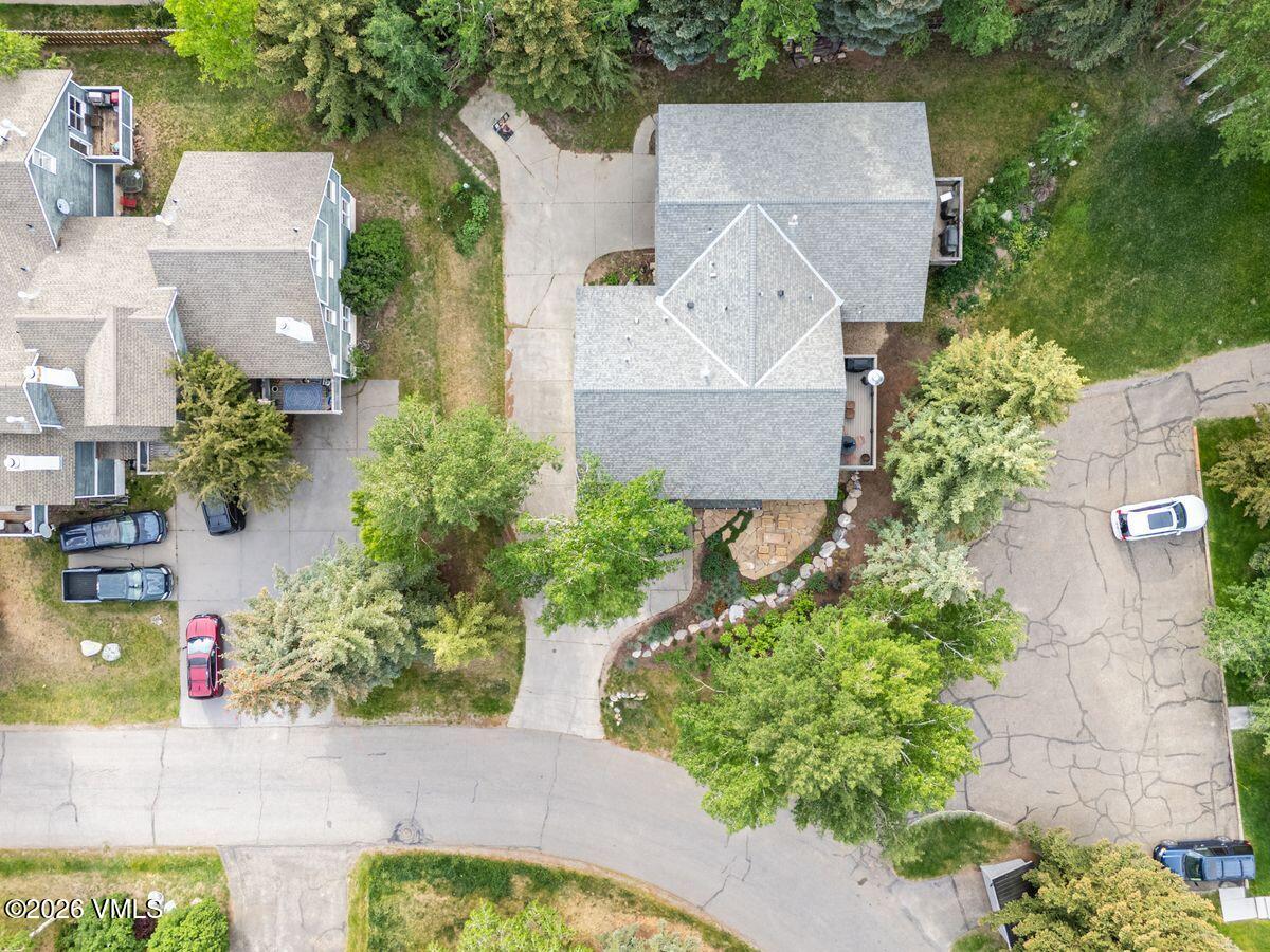 34 Larkspur Lane A