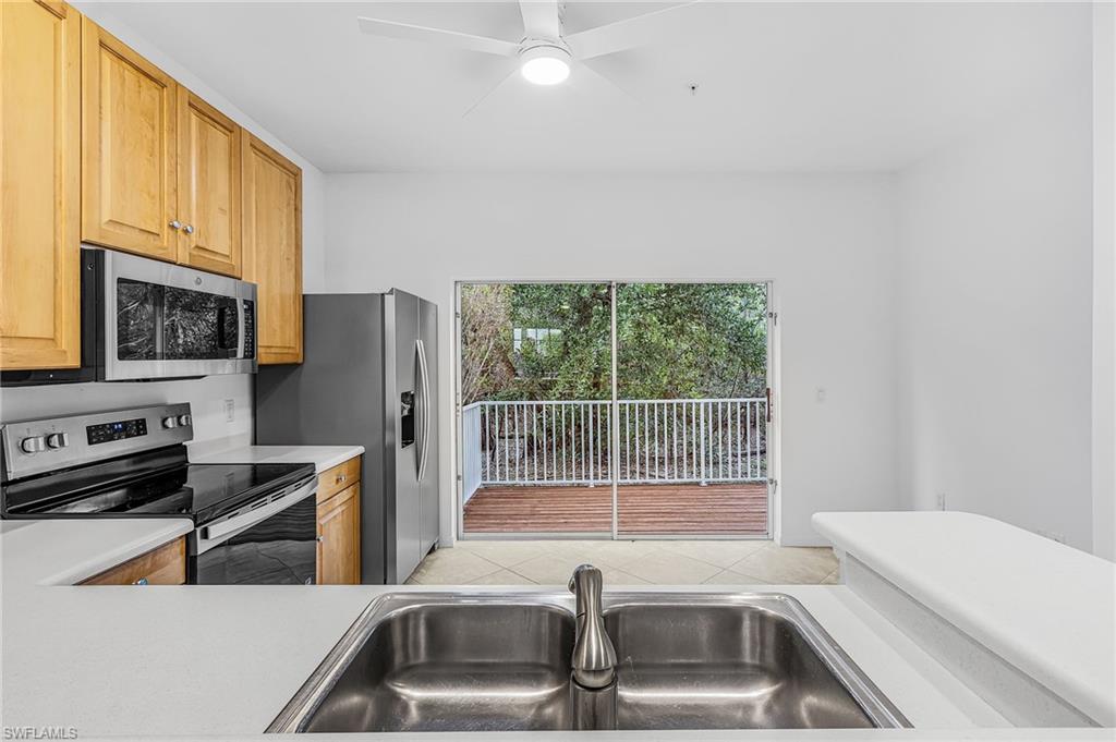 3285 Lindsey LN 2