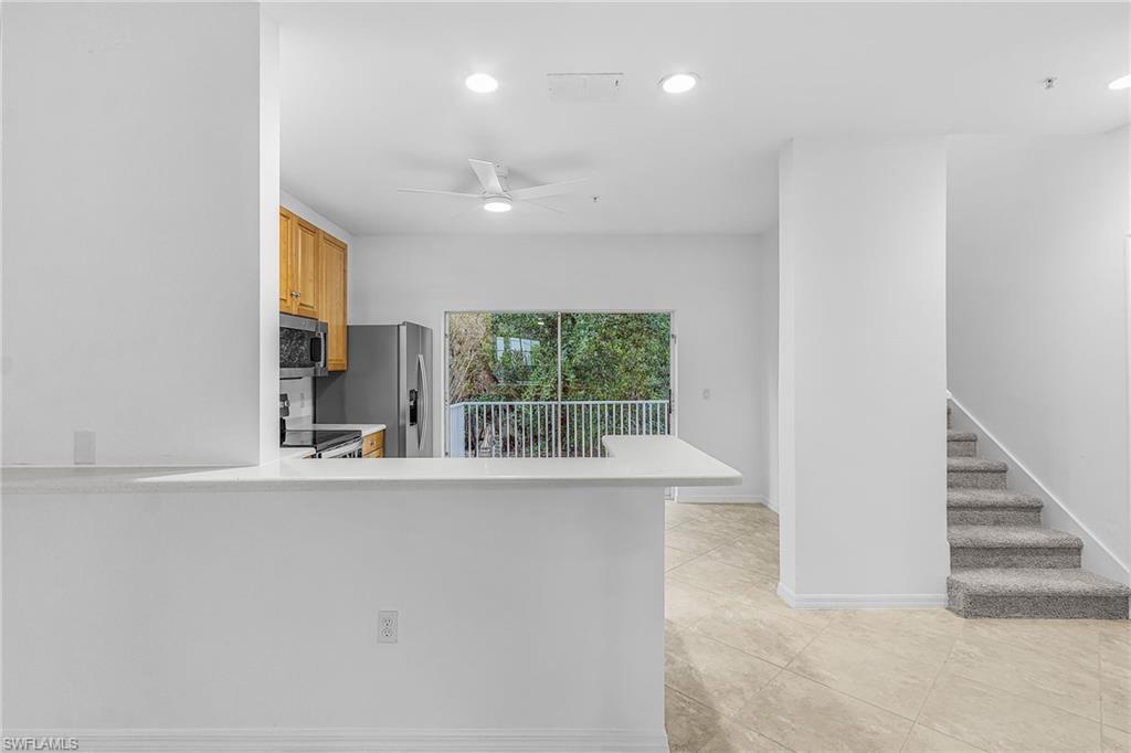 3285 Lindsey LN 2