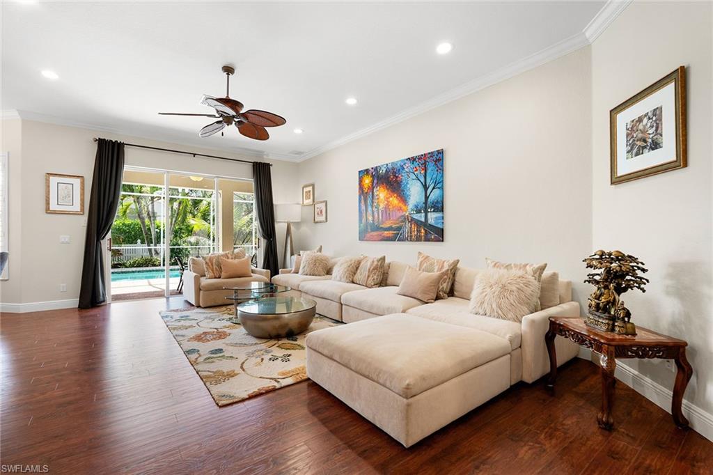232 Glen Eagle CIR