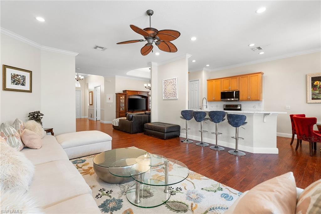 232 Glen Eagle CIR