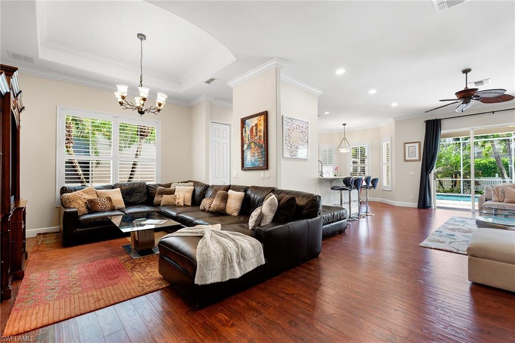 232 Glen Eagle CIR