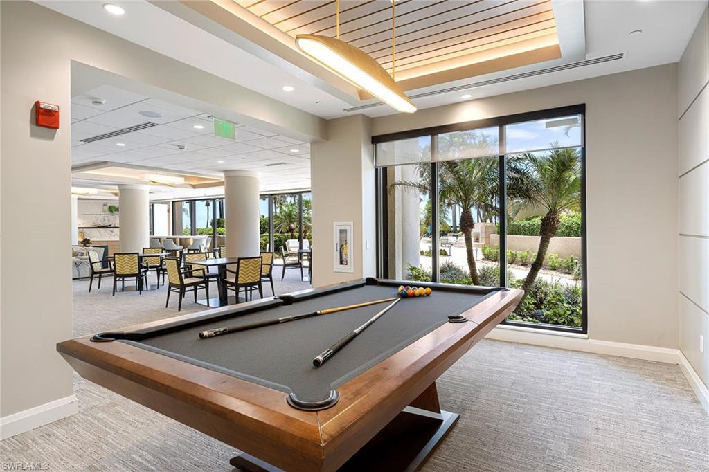 4551 Gulf Shore BLVD N # 400