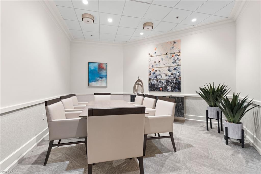 4551 Gulf Shore BLVD N # 400