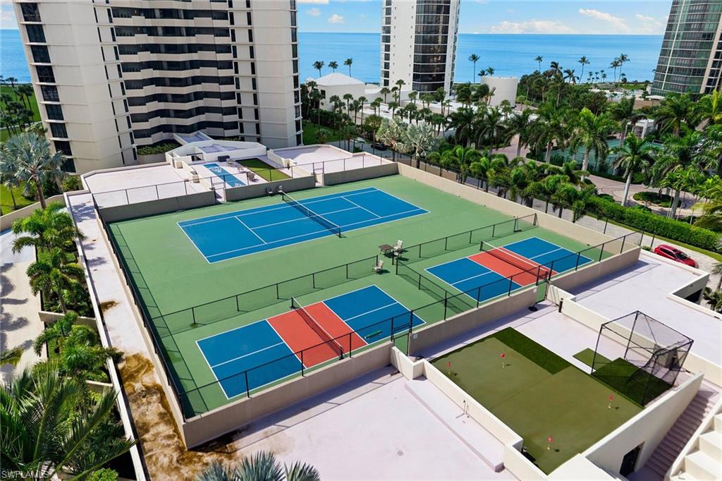 4551 Gulf Shore BLVD N # 400