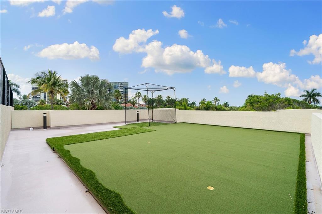 4551 Gulf Shore BLVD N # 400