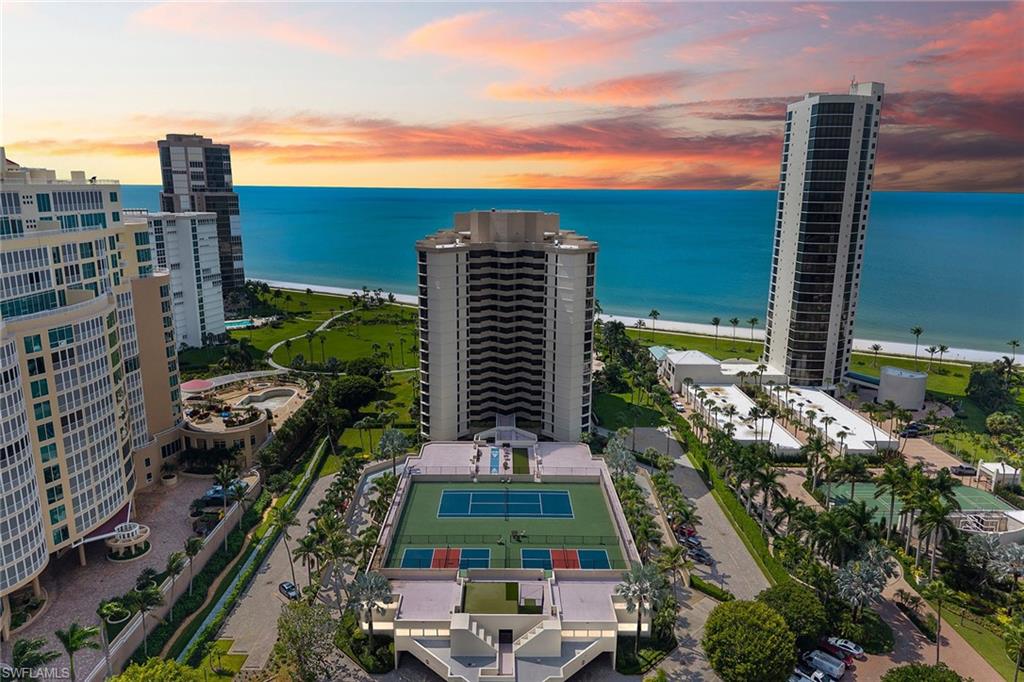 4551 Gulf Shore BLVD N # 400