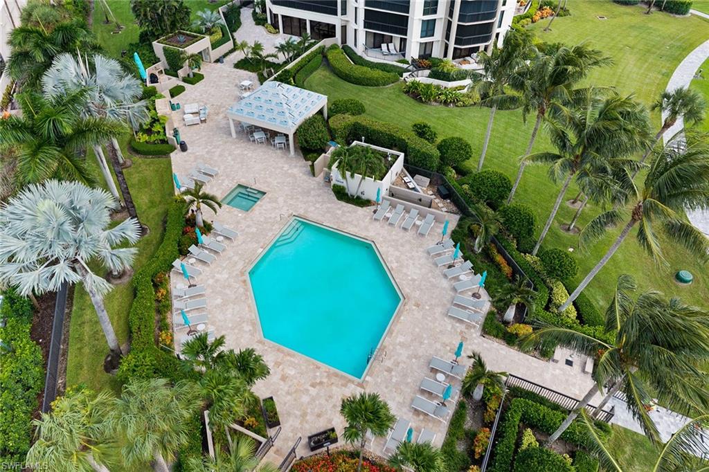 4551 Gulf Shore BLVD N # 400