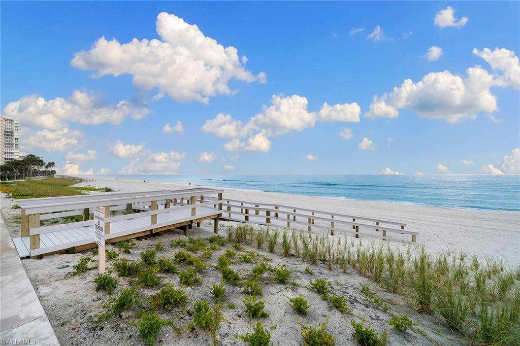 4551 Gulf Shore BLVD N # 400