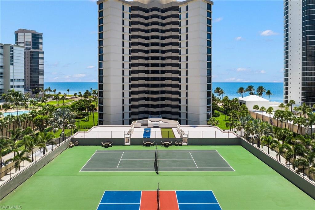 4551 Gulf Shore BLVD N # 400