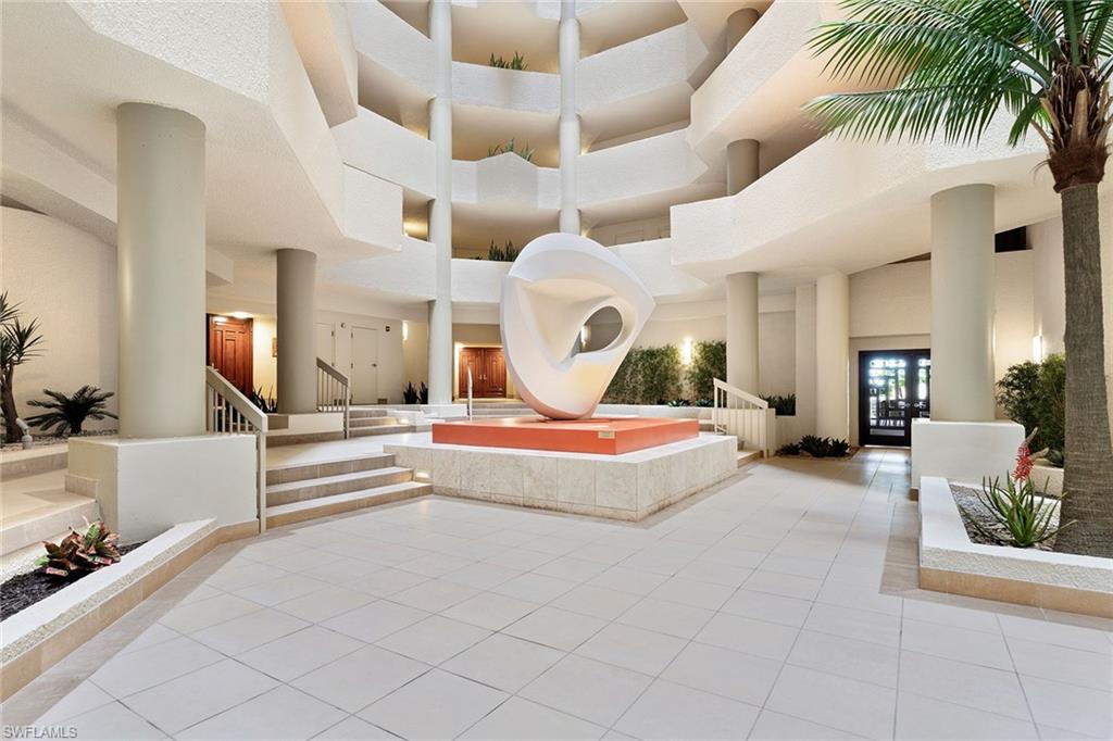 4551 Gulf Shore BLVD N # 400