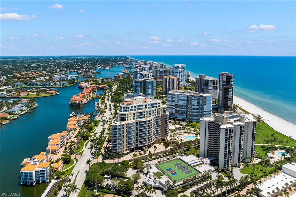 4551 Gulf Shore BLVD N # 400