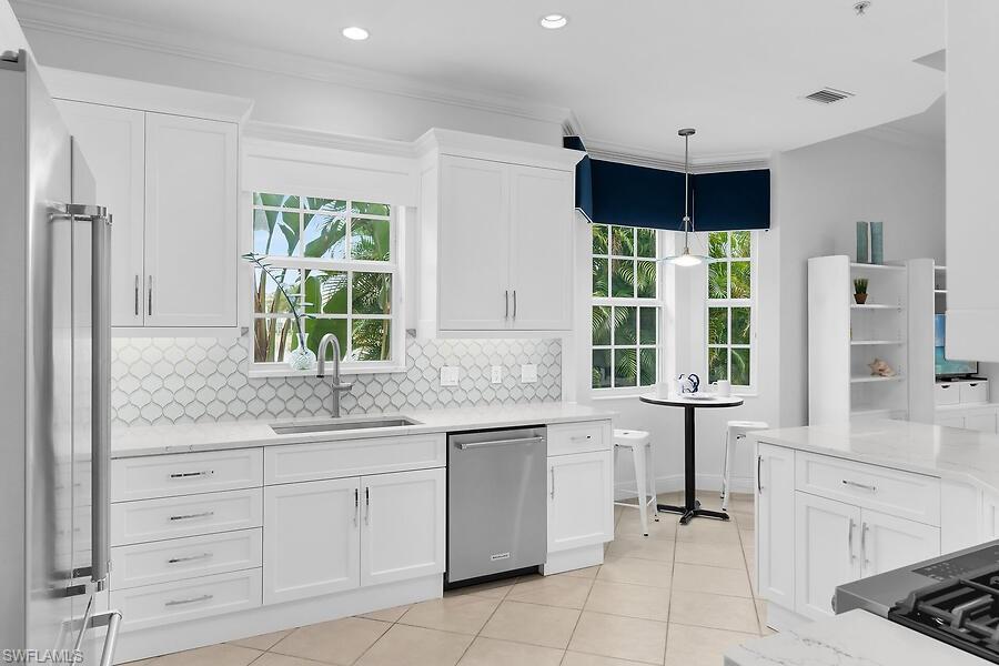 9292 Belle CT 101