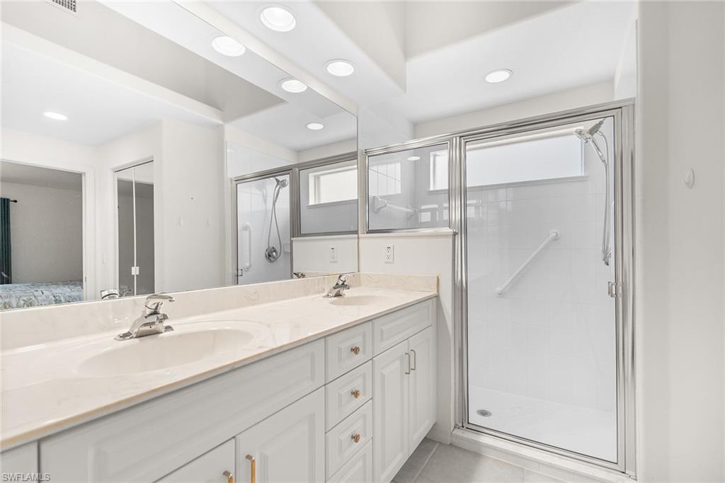 8251 Ibis Cove CIR A129