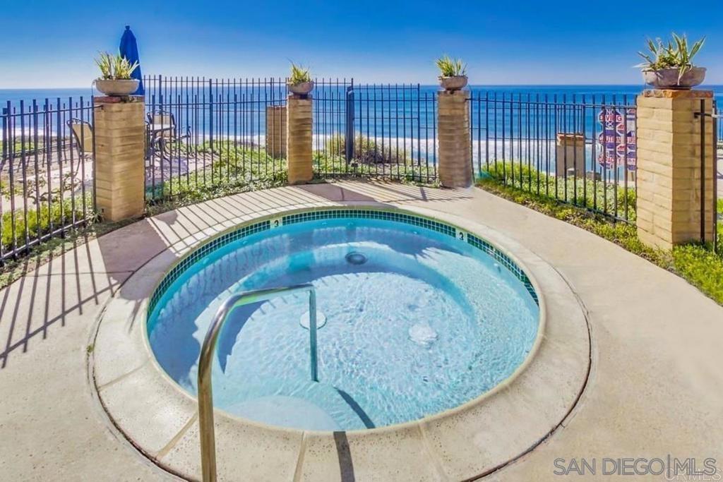 190 Del Mar Shores Terrace 74