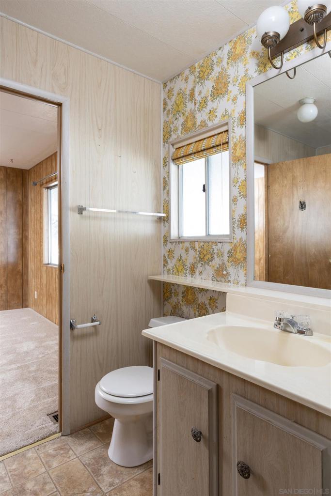 275 S Worthington 150