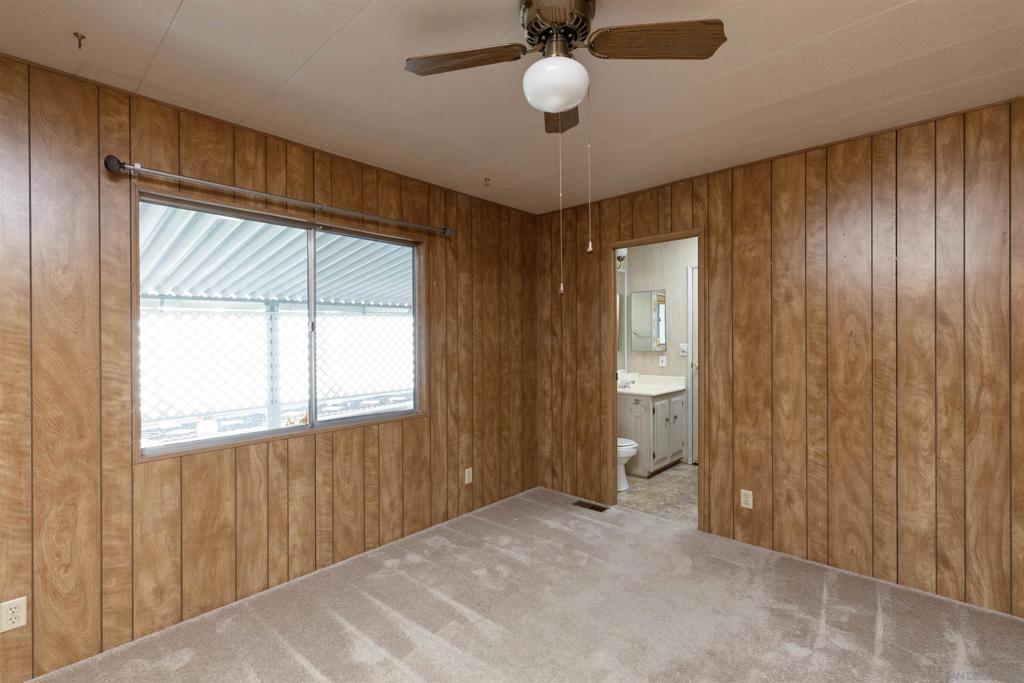 275 S Worthington 150