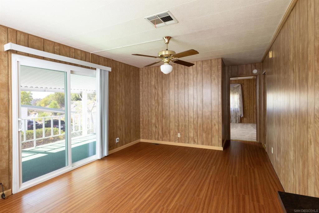 275 S Worthington St 105