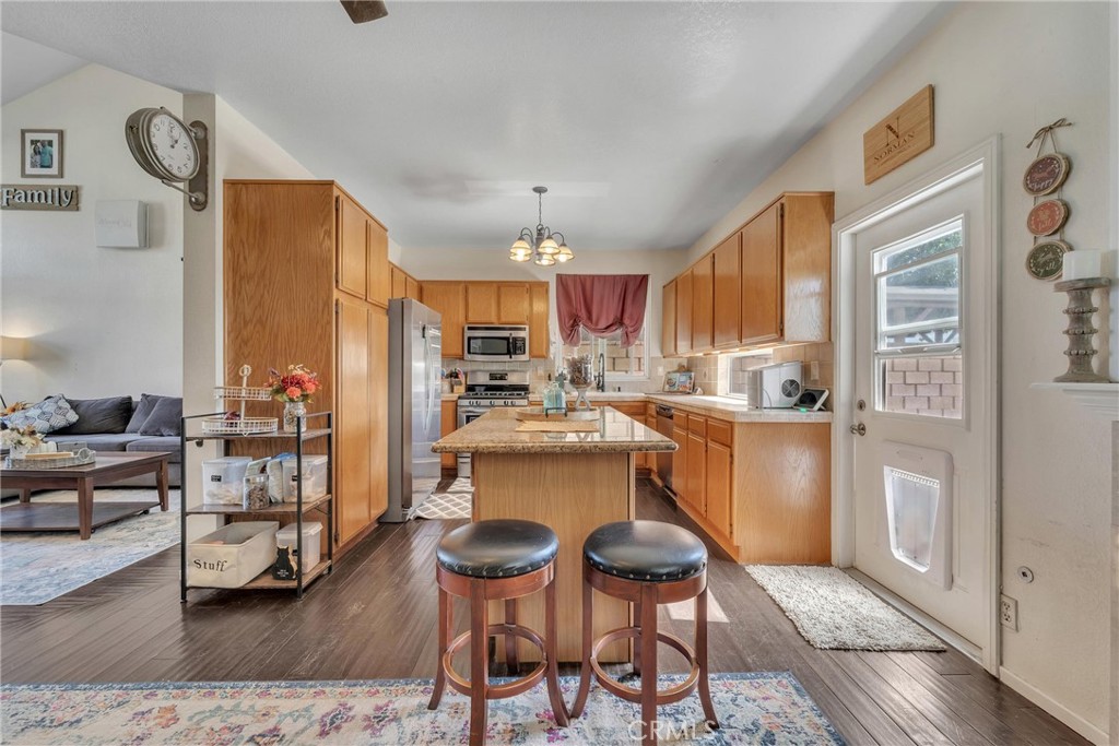 2532 Summerchase Avenue