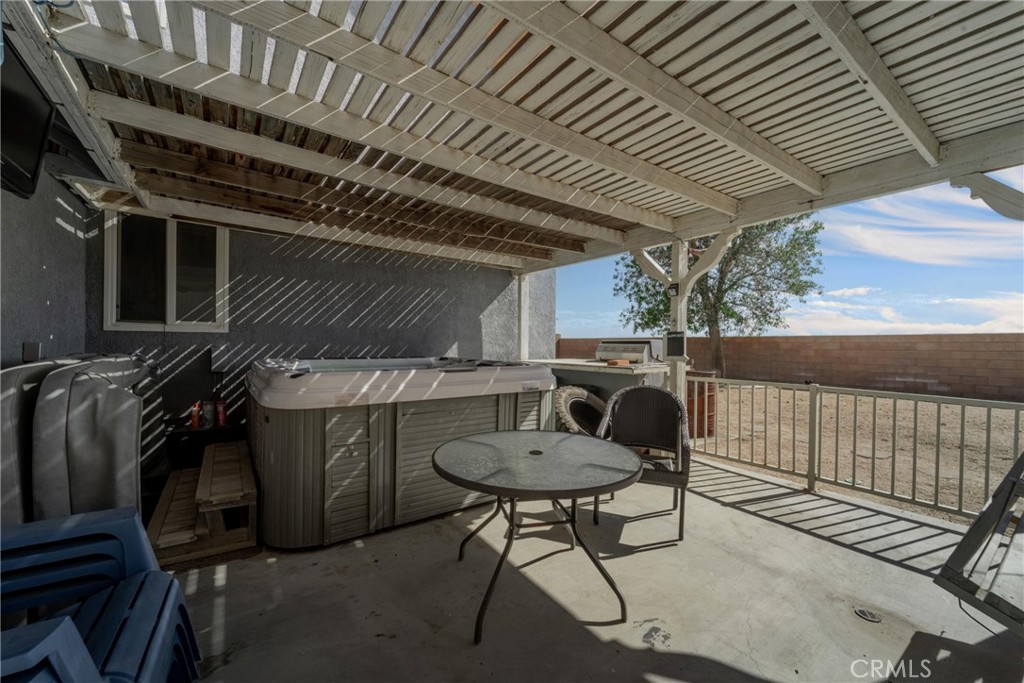 2532 Summerchase Avenue