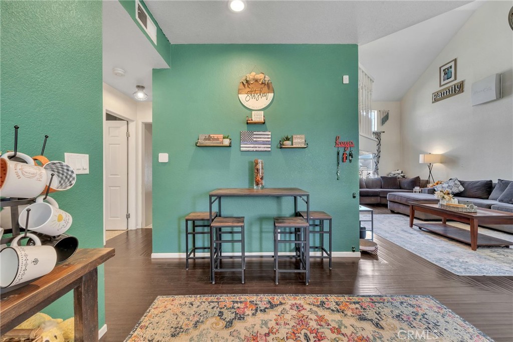 2532 Summerchase Avenue