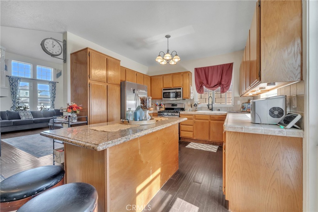 2532 Summerchase Avenue