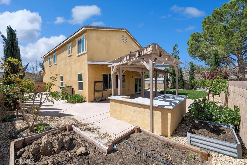 40238 Peonza Lane