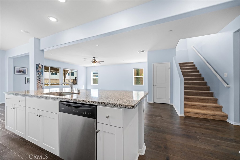 40238 Peonza Lane
