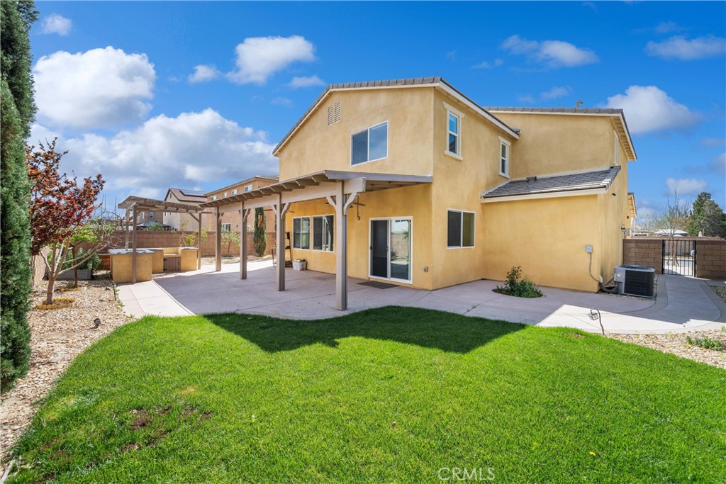 40238 Peonza Lane