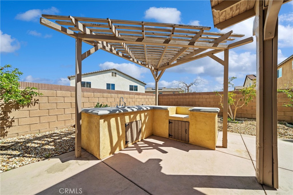 40238 Peonza Lane