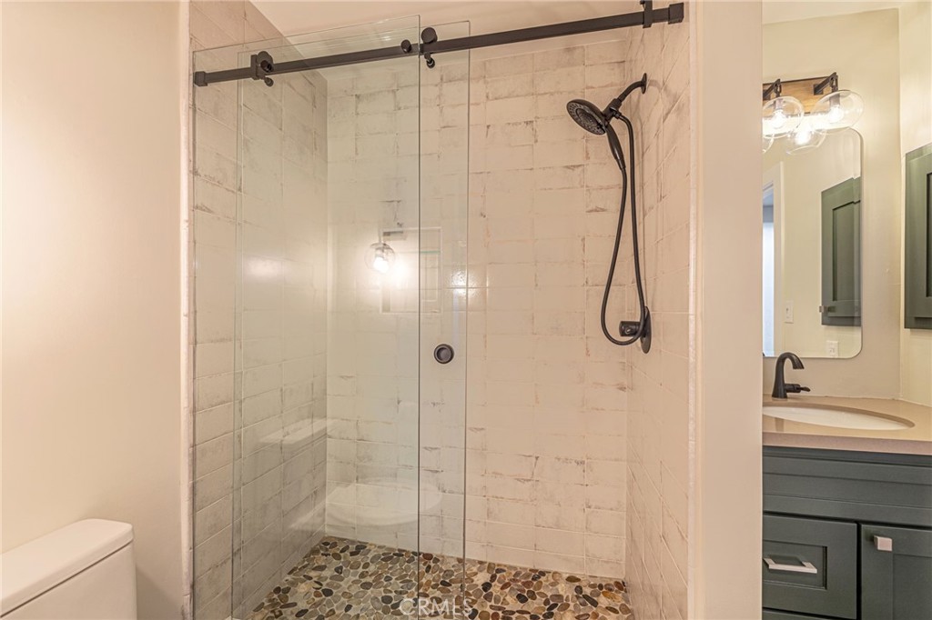 32 Meadow Lakes Drive